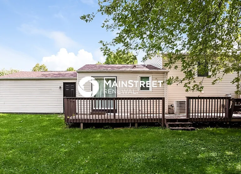922 Waring Dr W — Photo 18