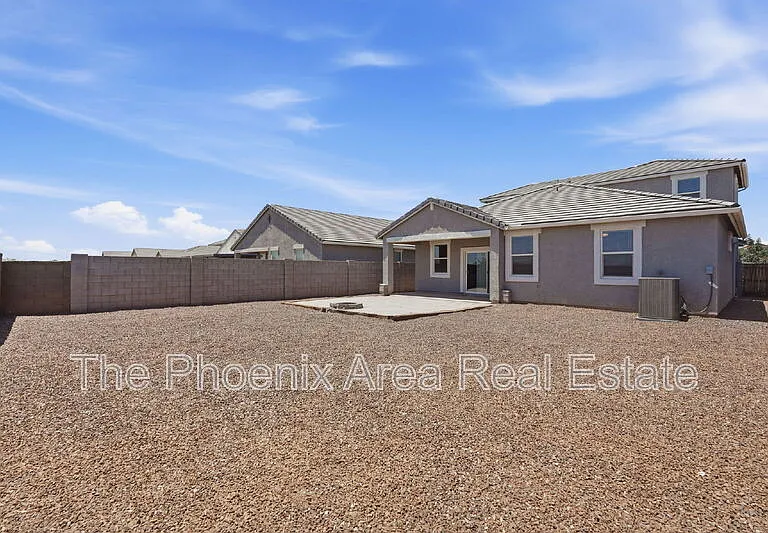 2761 W Seaver Ave — Photo 34