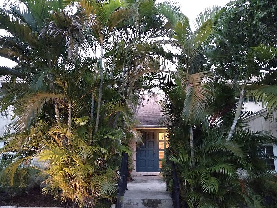 1st image of 655 Kensington Pl
