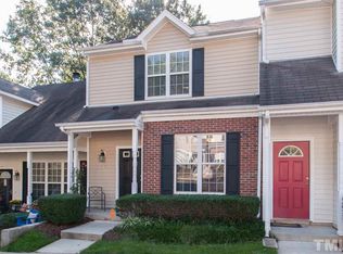 803 Rothshire Ct, Raleigh, NC 27615