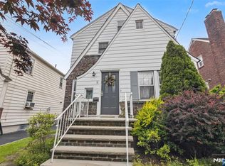 21 Berkeley Ave, Belleville, NJ 07109