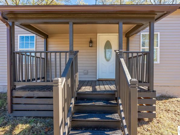 306 N Olive St, Otterville, MO 65348
