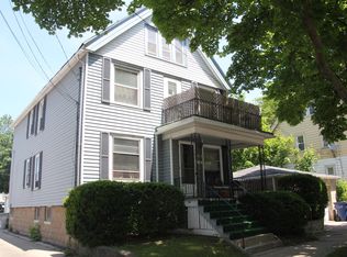 4014 W Saint Paul Ave, Milwaukee, WI 53208
