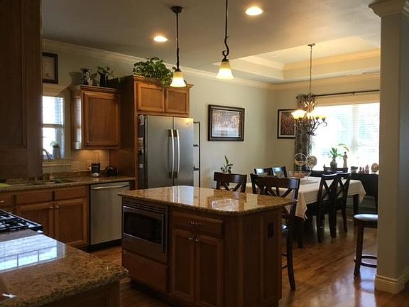 4th image of 5809 W Willow St