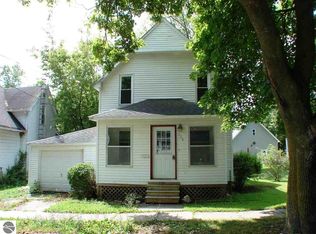 224 E North St, Ithaca, MI 48847