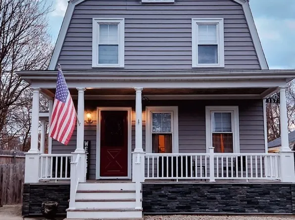 157 Elm St, Swansea, MA 02777