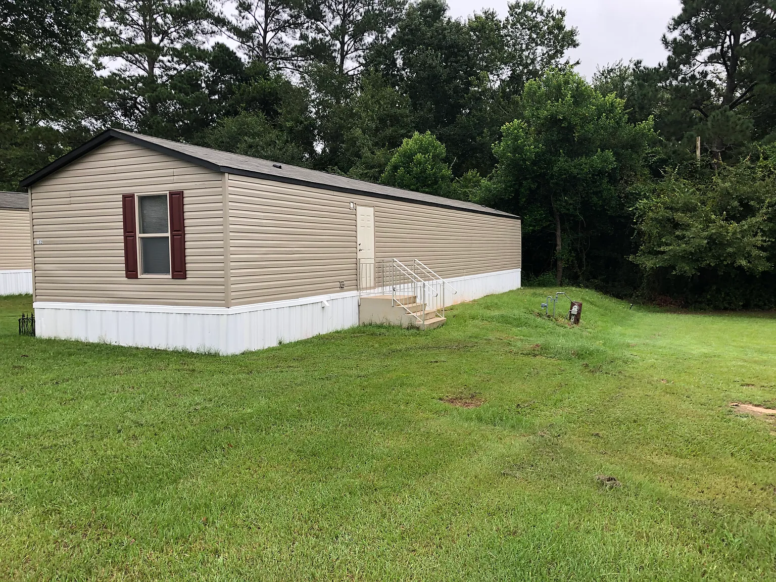 3 bed, 1088 sqft, $995 — Photo 2