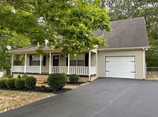 2176 Fiesta Dr, Cookeville, TN 38501