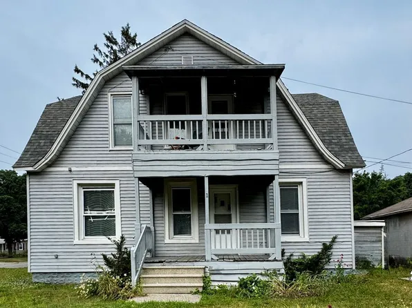 2550 Crozier Ave, Muskegon, MI 49441