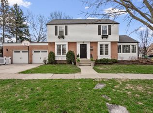 901 S Seminary Ave, Park Ridge, IL
