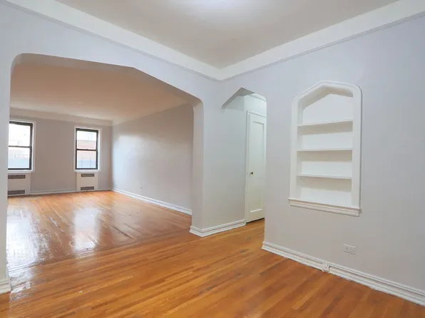 1440 Ocean Parkway image 1 of 7