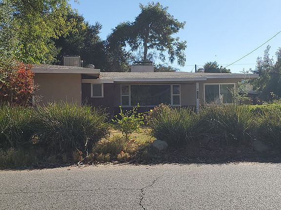 3rd image of 160 S Pueblo Ave