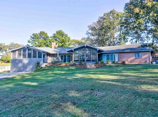 1525 Brobridge Dr, Jackson, MS 39211