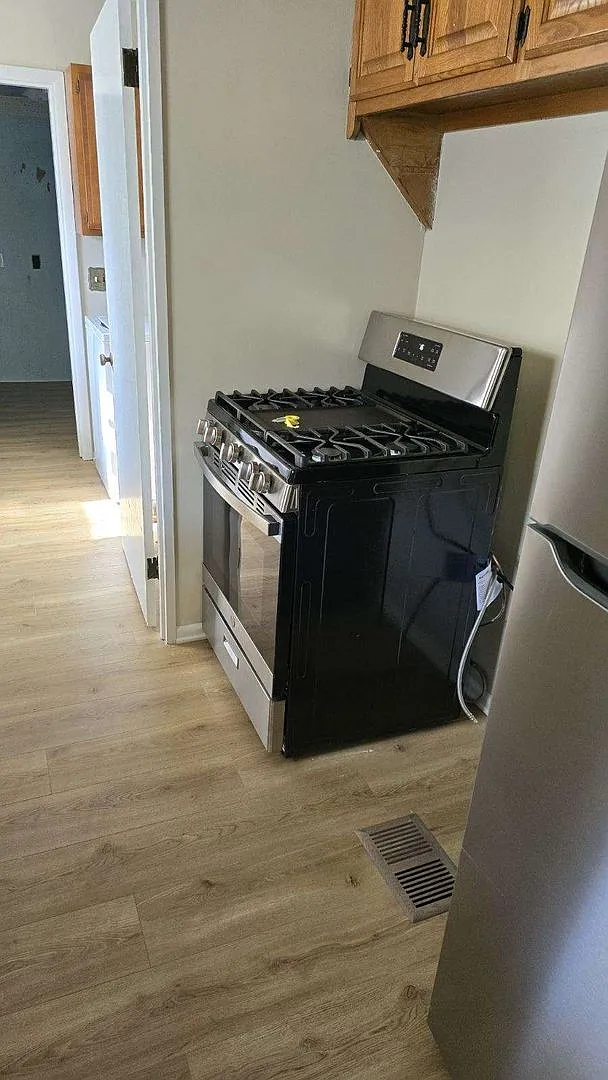 Recently Renovated 2 Bed 1 Bath — Photo 2