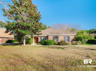 167 Hawthorne Cir, Fairhope, AL 36532