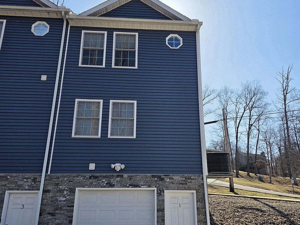 1st image of 1 Windsor Dr