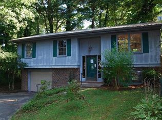 1305 Hebron Rd, Hendersonville, NC 28739