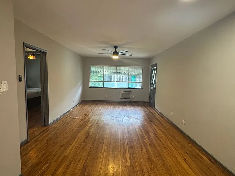 12157 Chandler Blvd — Photo 2