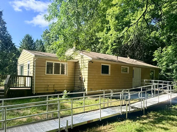 7950 96th St SE, Alto, MI 49302