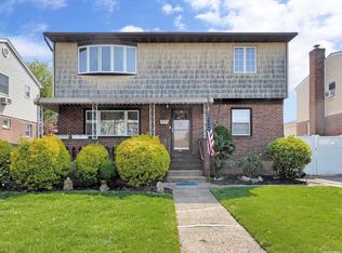 1017 Glen Dr, Franklin Square, NY 11010