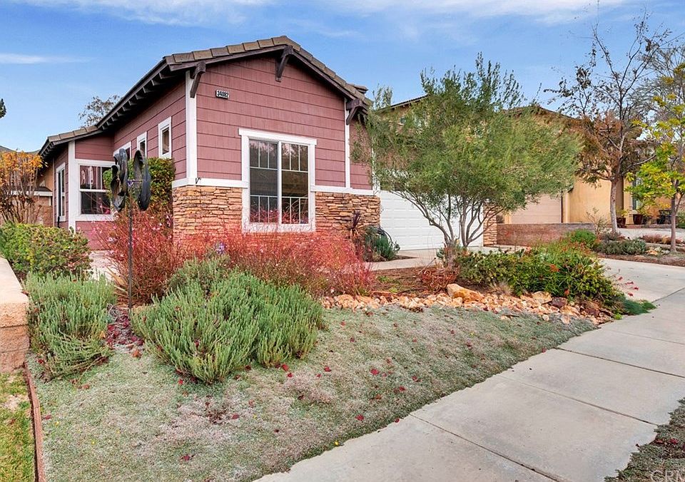 1st image of 34082 Lake Breeze Dr