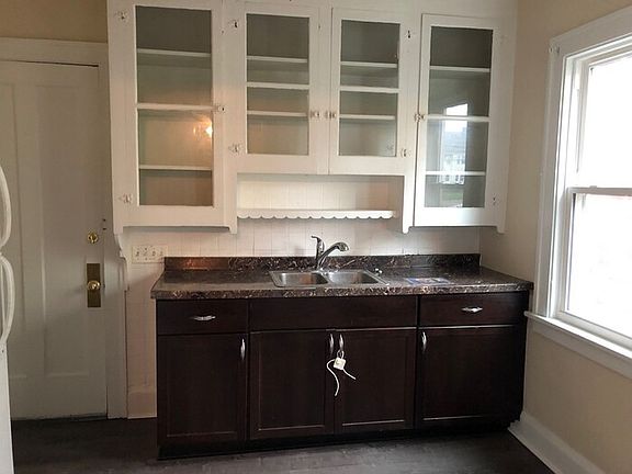 2nd image of 4112 Behrwald Ave