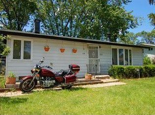 115 Golf View Ln, Carpentersville, IL