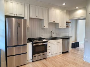 11256 S Champlain Ave, Chicago, IL 60628