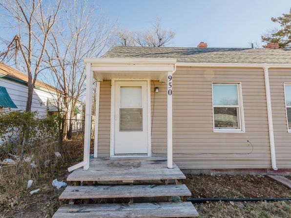 wichita-kansas-443189174 picture