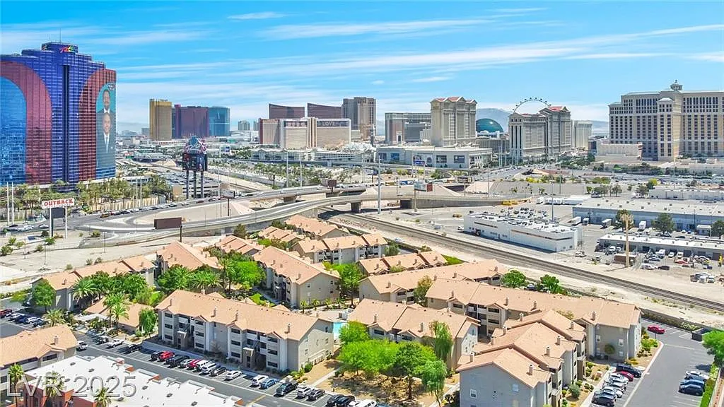 1 bed, 496 sqft, $1,995 — Photo 3