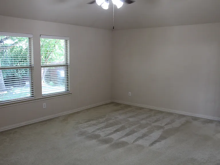 8100 Mountain Cedar Dr — Photo 13