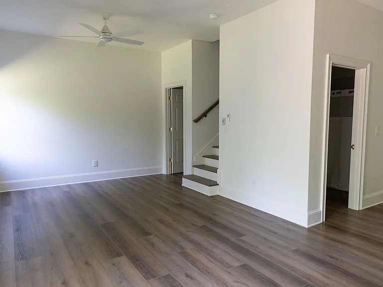 728 Green St NE — Photo 16