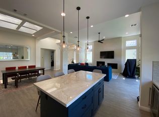 702 Red Arrow Trl, Palm Desert, CA 92211