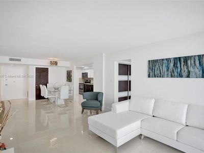 18051 Biscayne Blvd APT 402, Aventura, FL, 33160