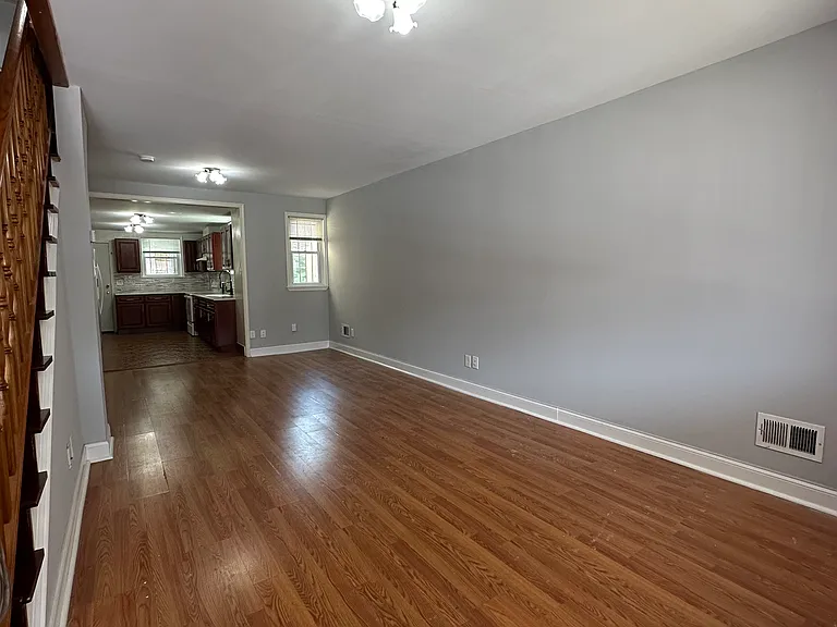 2249 E Cambria St — Photo 9