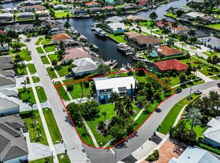 307 Castaways St, Marco Island, FL 34145