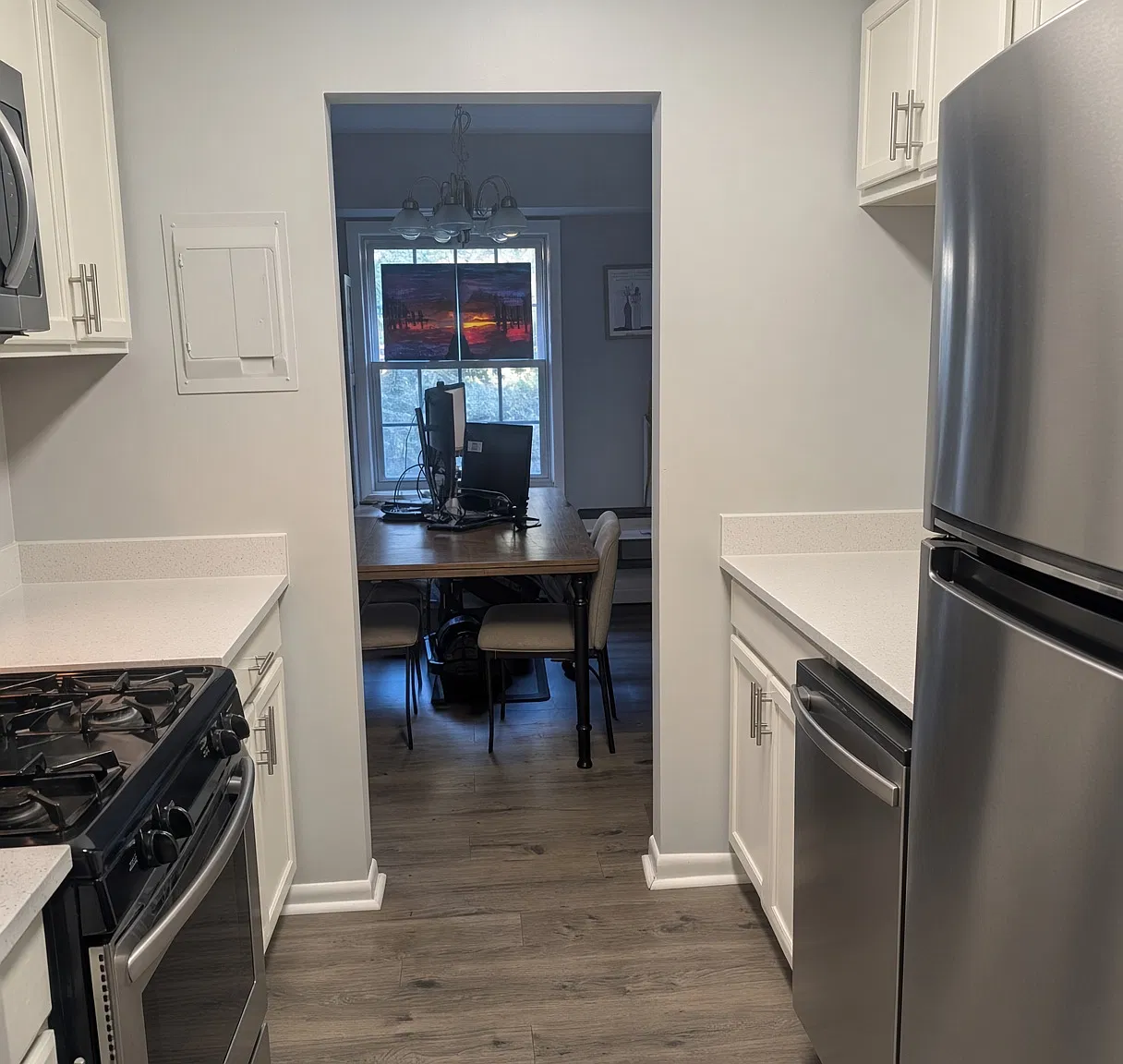1 bed, 682 sqft, $1,900 — Photo 2