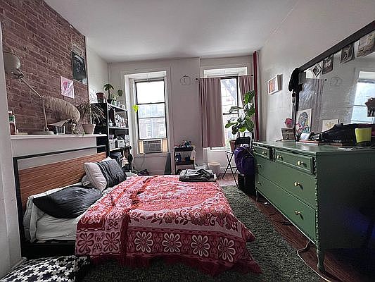 1st image of 73 Steuben St #21
