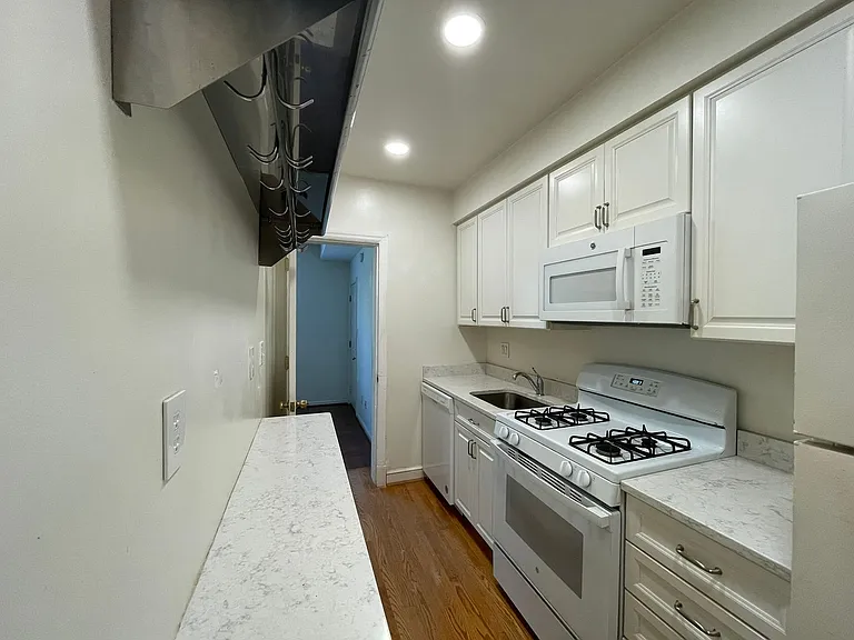 2614 41st Street NW — Photo 4