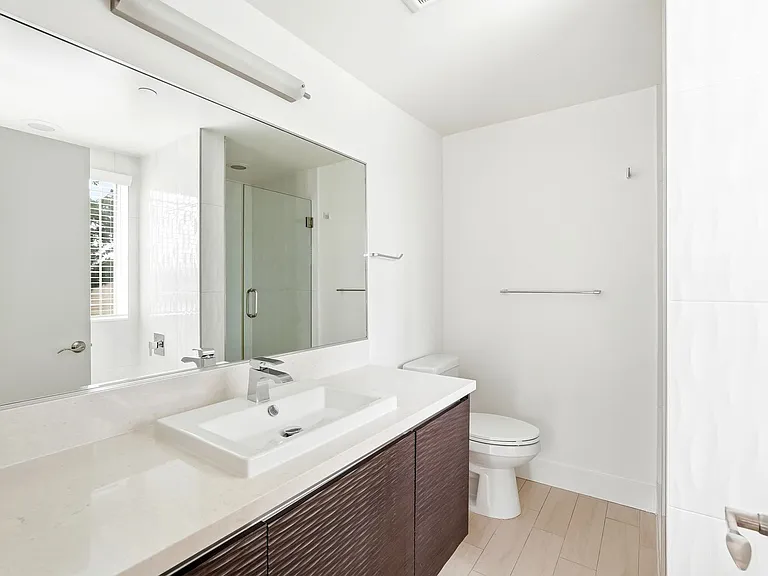 11305 Moorpark St — Photo 38