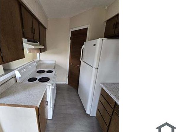 196 Industrial Dr #1C