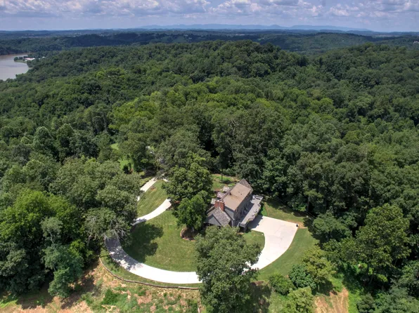 2019 Jones Bend Rd, Louisville, TN 37777