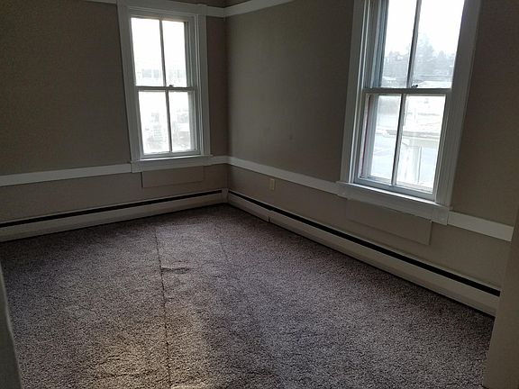 4th image of 164 Beckley St