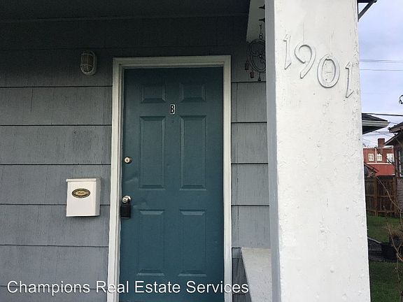 2nd image of 1901 Lombard Ave APT B