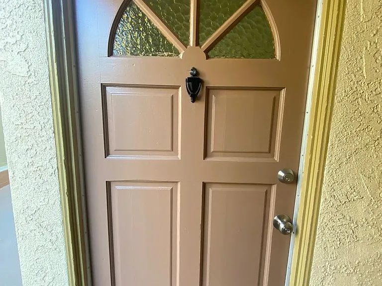 Tarzana Terrace Apartments — Photo 19