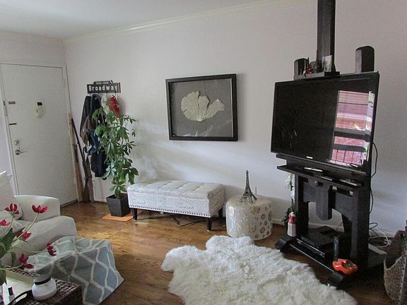 2nd image of 855 Augusta Dr #22A