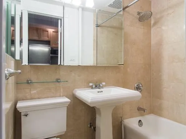 95 Perry Street image 4 of 4