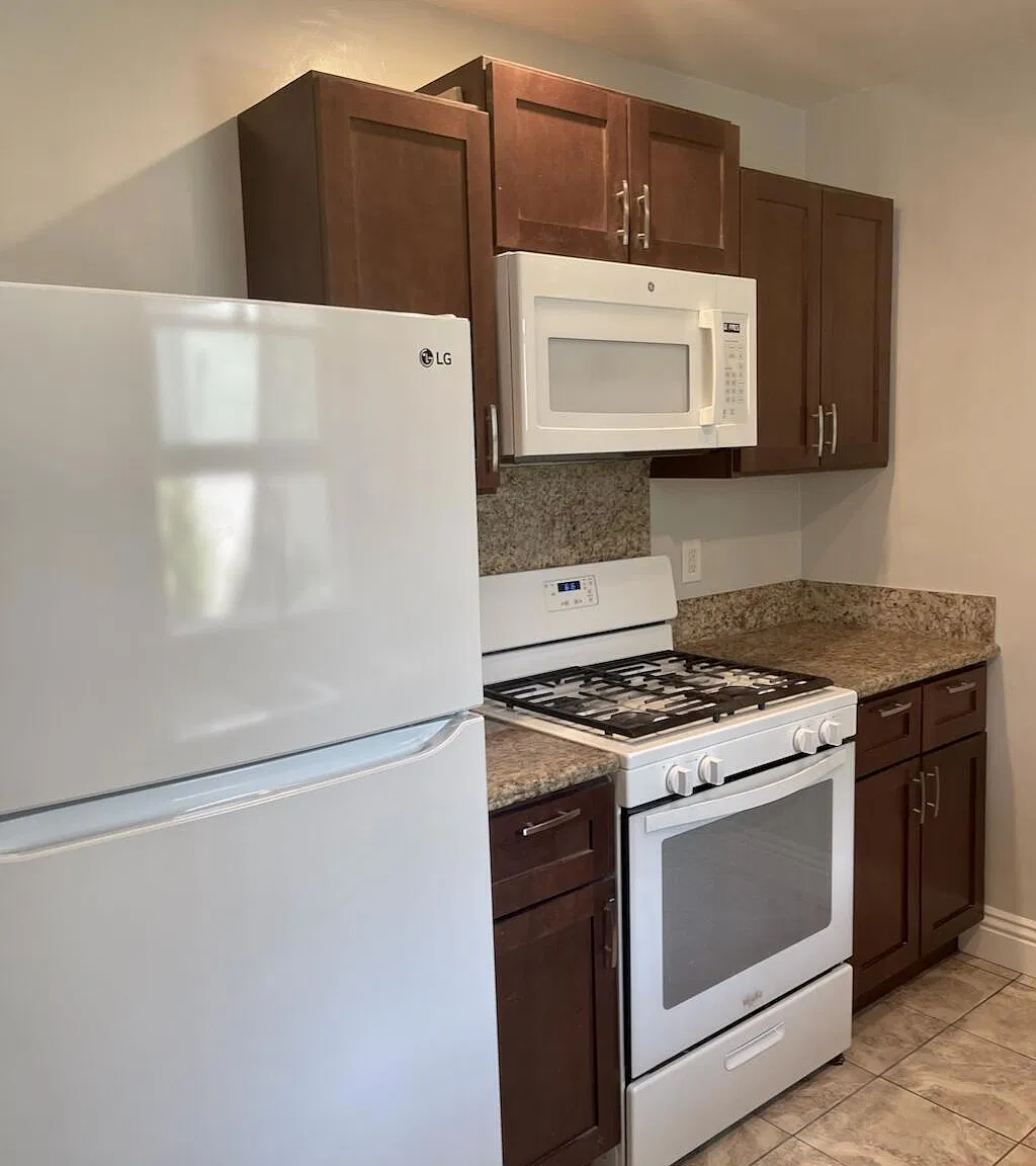 2 bed, 2.0 bath, 930 sqft, $2,775 — Photo 4