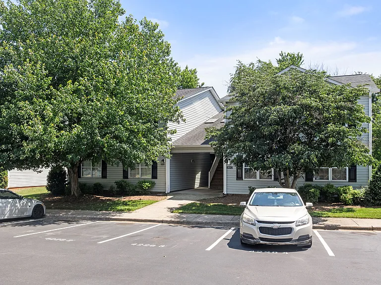 4228 Edith Ln #D — Photo 27