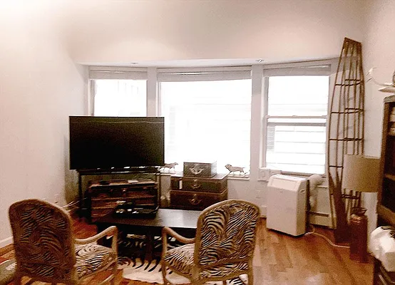 Rented by Warburg | media 14